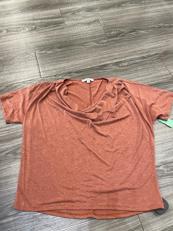 Top Short Sleeve By Green Envelope In Brown, Size: M