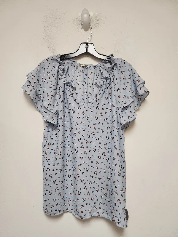 Top Short Sleeve By Pleione In Blue, Size: L