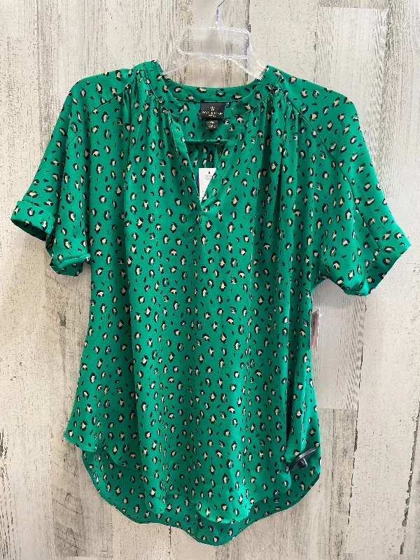 Top Short Sleeve By Worthington In Green, Size: S