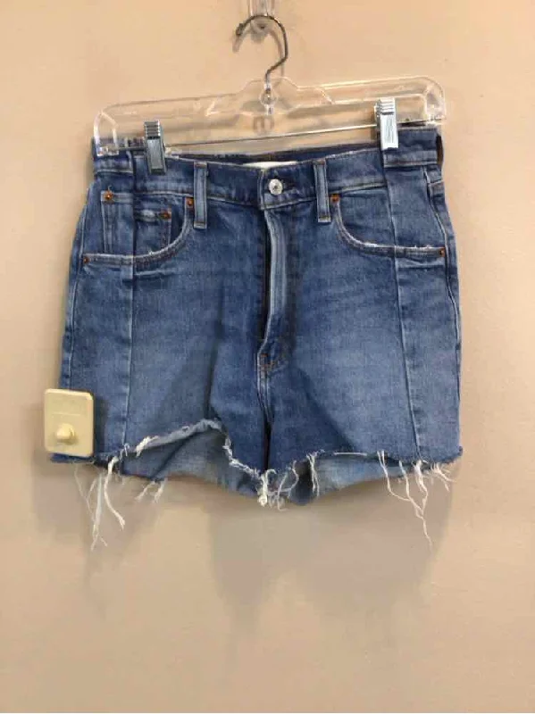 ABERCROMBIE & FITCH SIZE 4 Ladies SHORTS