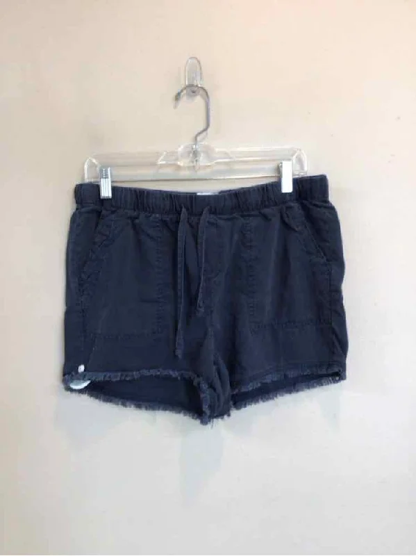 FOR THE REPUBLIC SIZE MEDIUM Ladies SHORTS