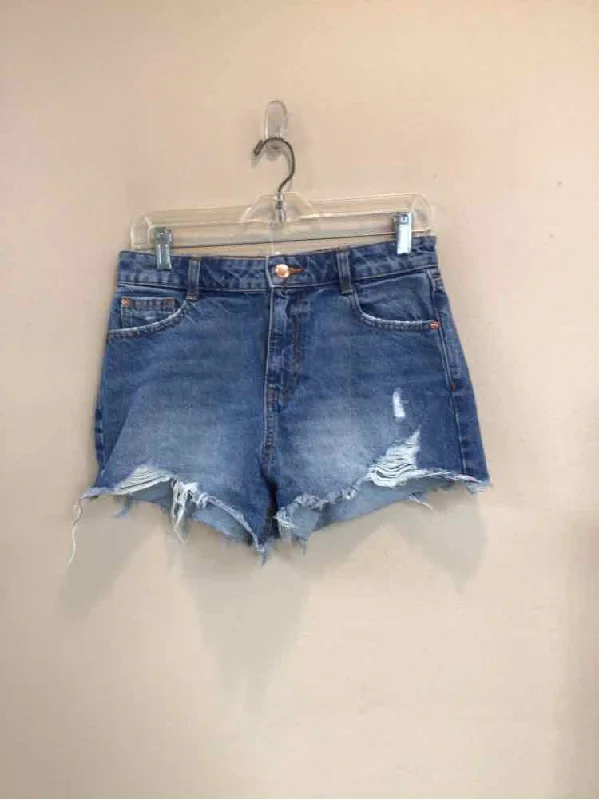 ZARA SIZE 4 Ladies SHORTS